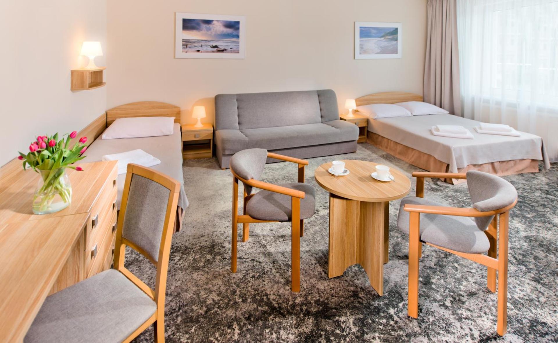 Piramida Medical Spa Мжежино Екстериор снимка